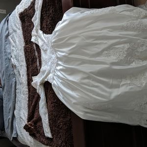 Wedding dress
